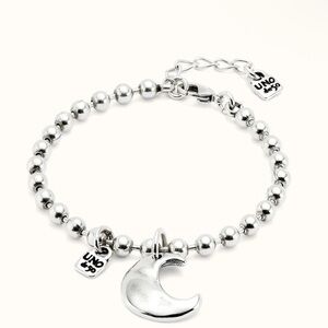 Uno de 50 beaded bracelet with charms